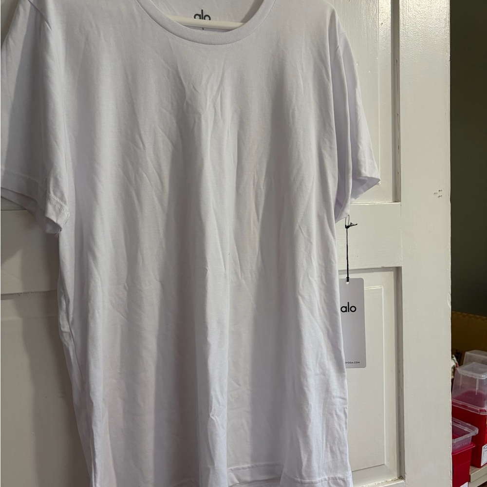 ALO Yoga Men’s White Short Sleeve Crew T-Shirt